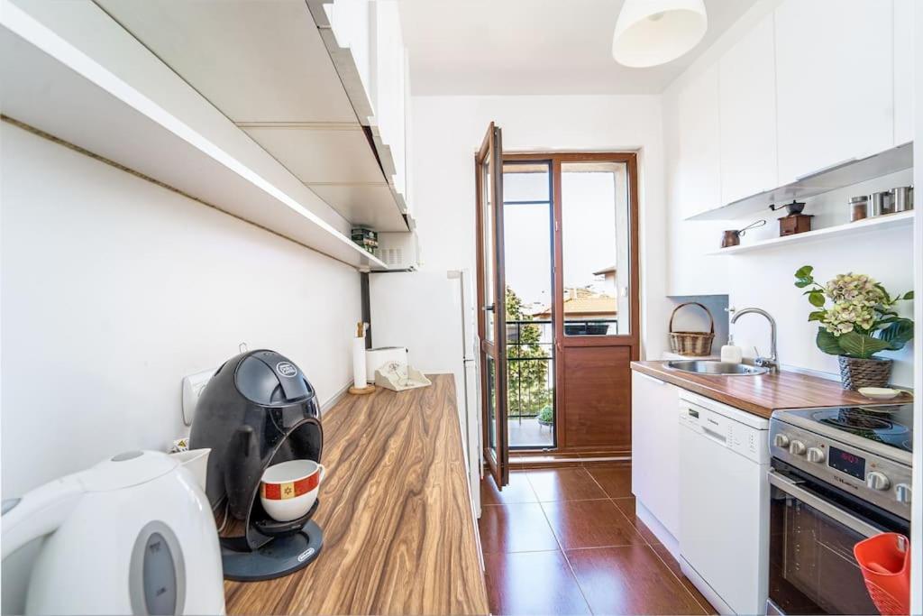 Central Apartment 2Bd Next To Vitosha Bul. Sofia Luaran gambar